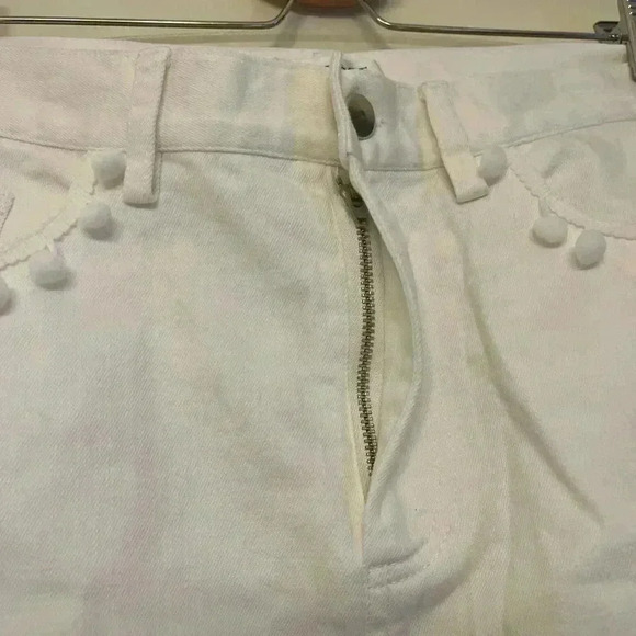 A-TOUT-AGE Demi White denim skirt like new, high waisted size 8 - Picture 8 of 14